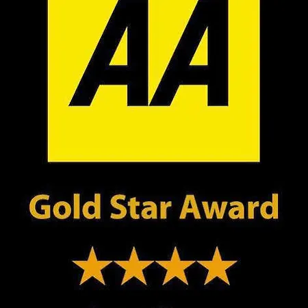 Pensión Acorn 4*
