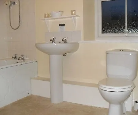 Acorn Guest house 4*